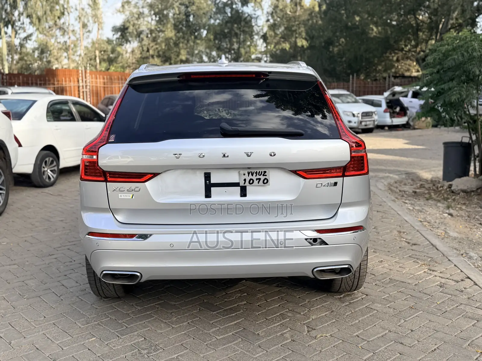 Volvo XC60 2019 Silver