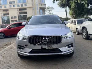 Volvo XC60 2019 Silver