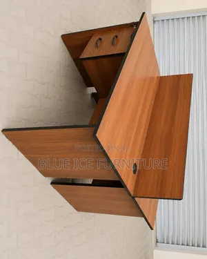 Office Workstation - 2-Way Office Workstation With Privacy Divider