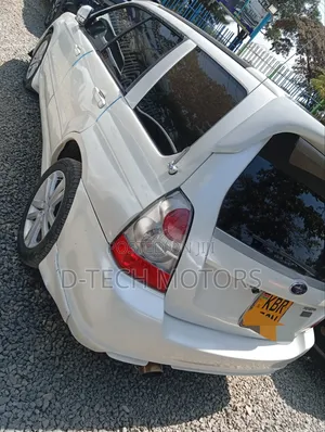 Subaru Forester 2005 White