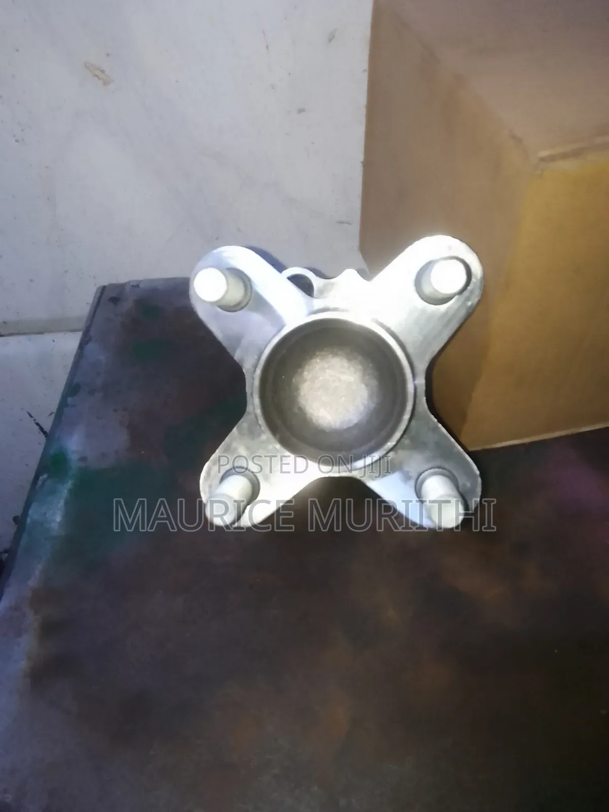 Rear Wheel Hub Daihatsu Mira, Toyota Passo