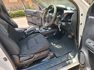 Toyota Hilux 2017 Off white