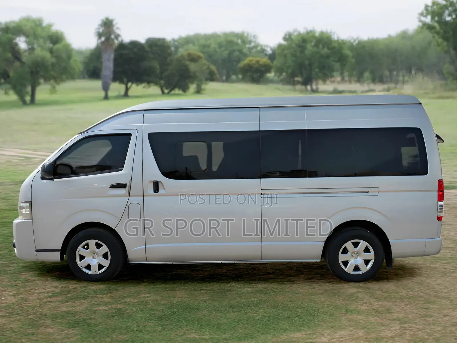 Toyota HiAce 2019 Silver