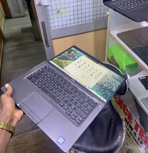 Laptop Dell Latitude 5400 16GB Intel Core i7 SSD 512GB