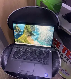 Laptop Dell Latitude 5400 16GB Intel Core i7 SSD 512GB