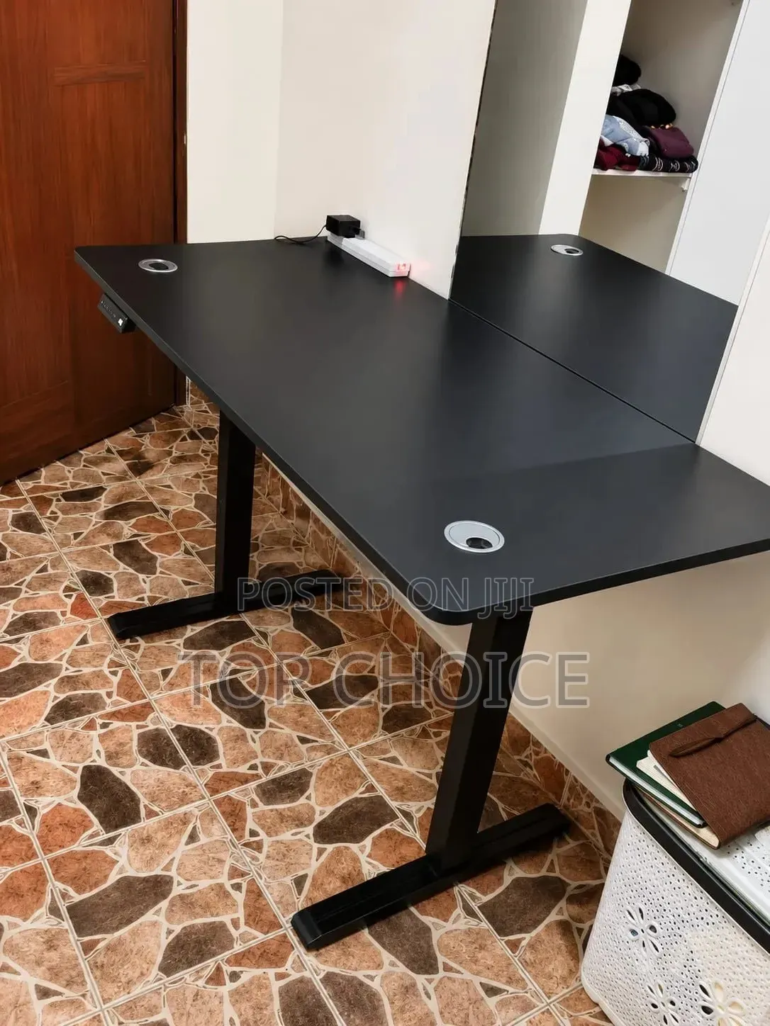 White - Black Electric Adjustable Table 1.2- M