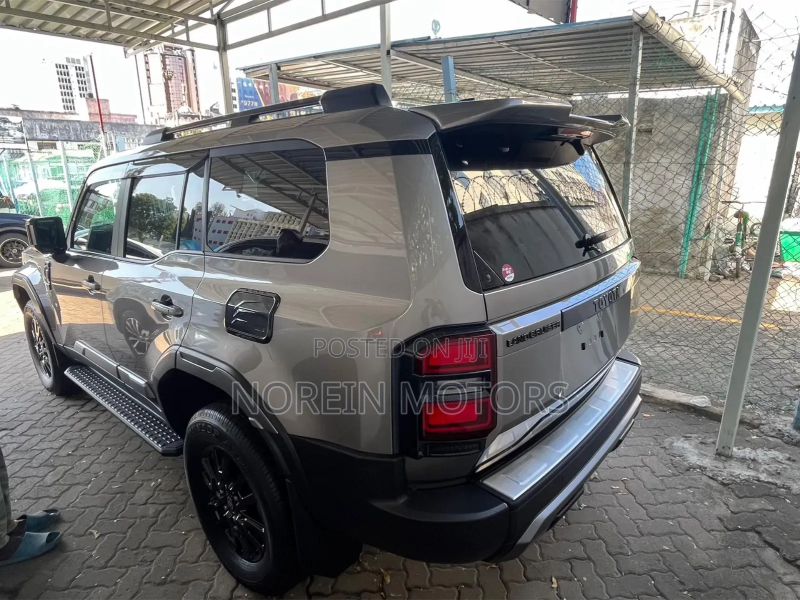 Toyota Land Cruiser Prado 2025 Gray