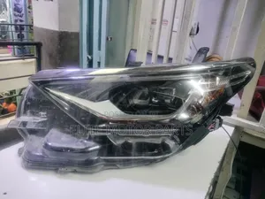 Auris New Model 2018 Zenon Headlight