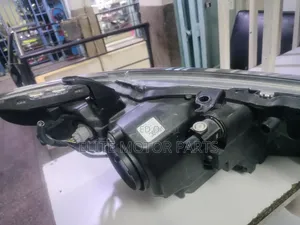 Auris New Model 2018 Zenon Headlight