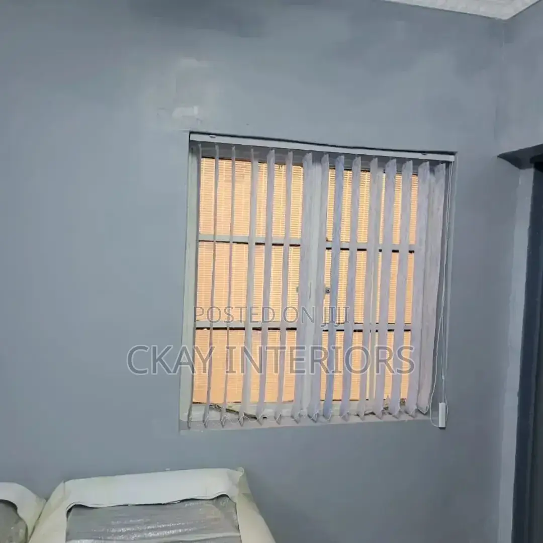 A Clean Finish for Modern Interiors With Vertical Blinds