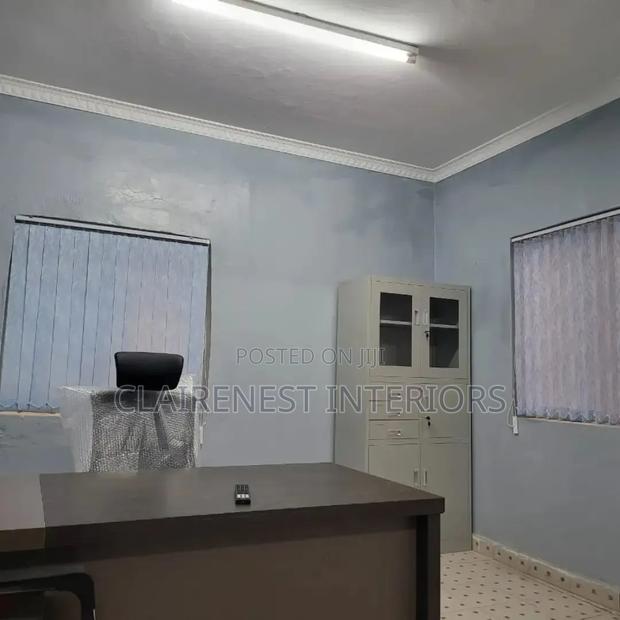 A Clean Finish for Modern Interiors With Vertical Blinds - thumbnail 2