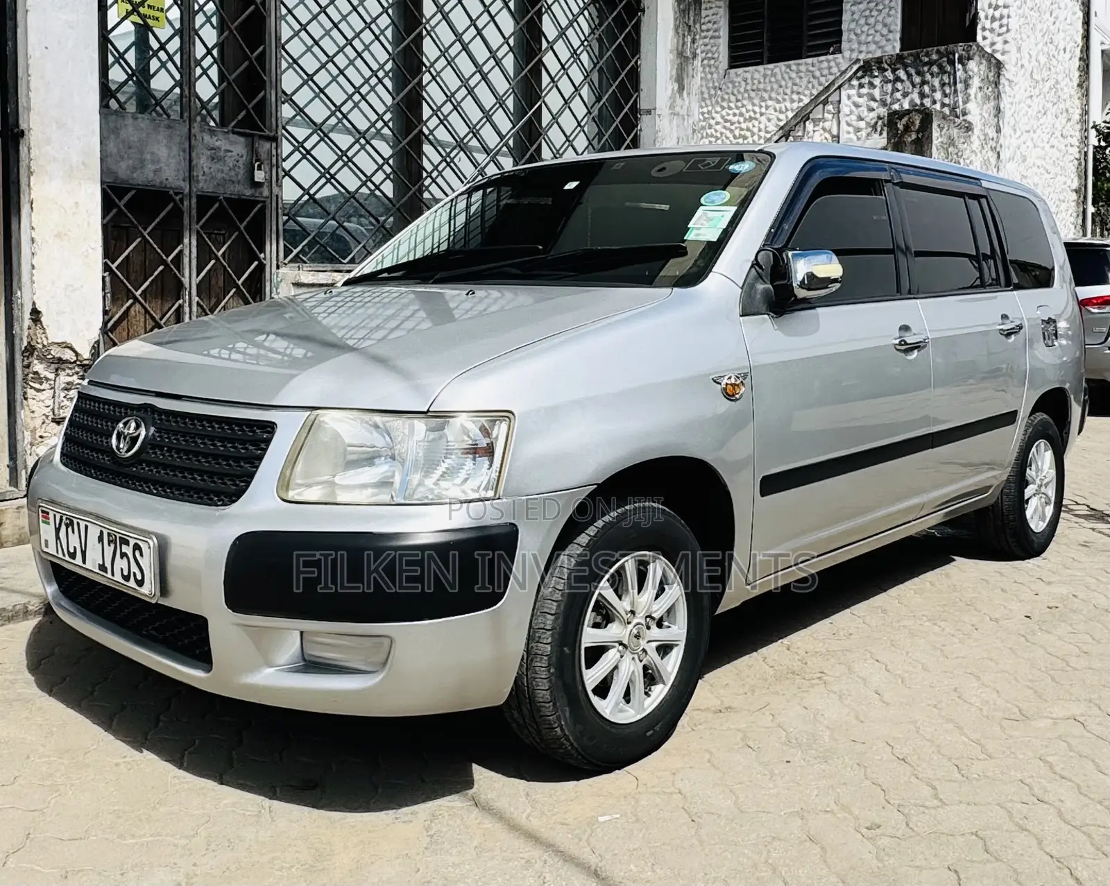 Toyota Succeed 2012 Silver