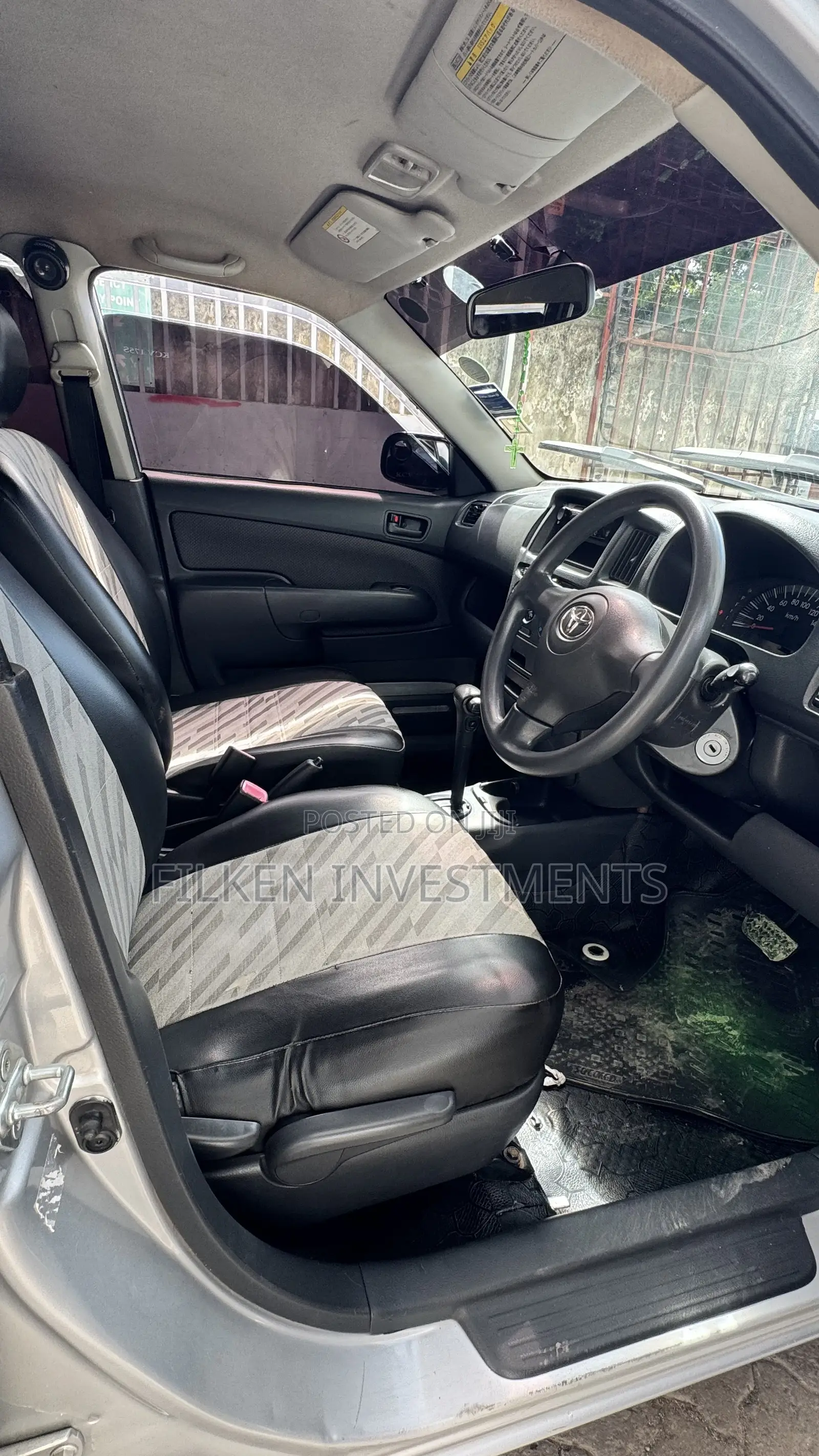 Toyota Succeed 2012 Silver