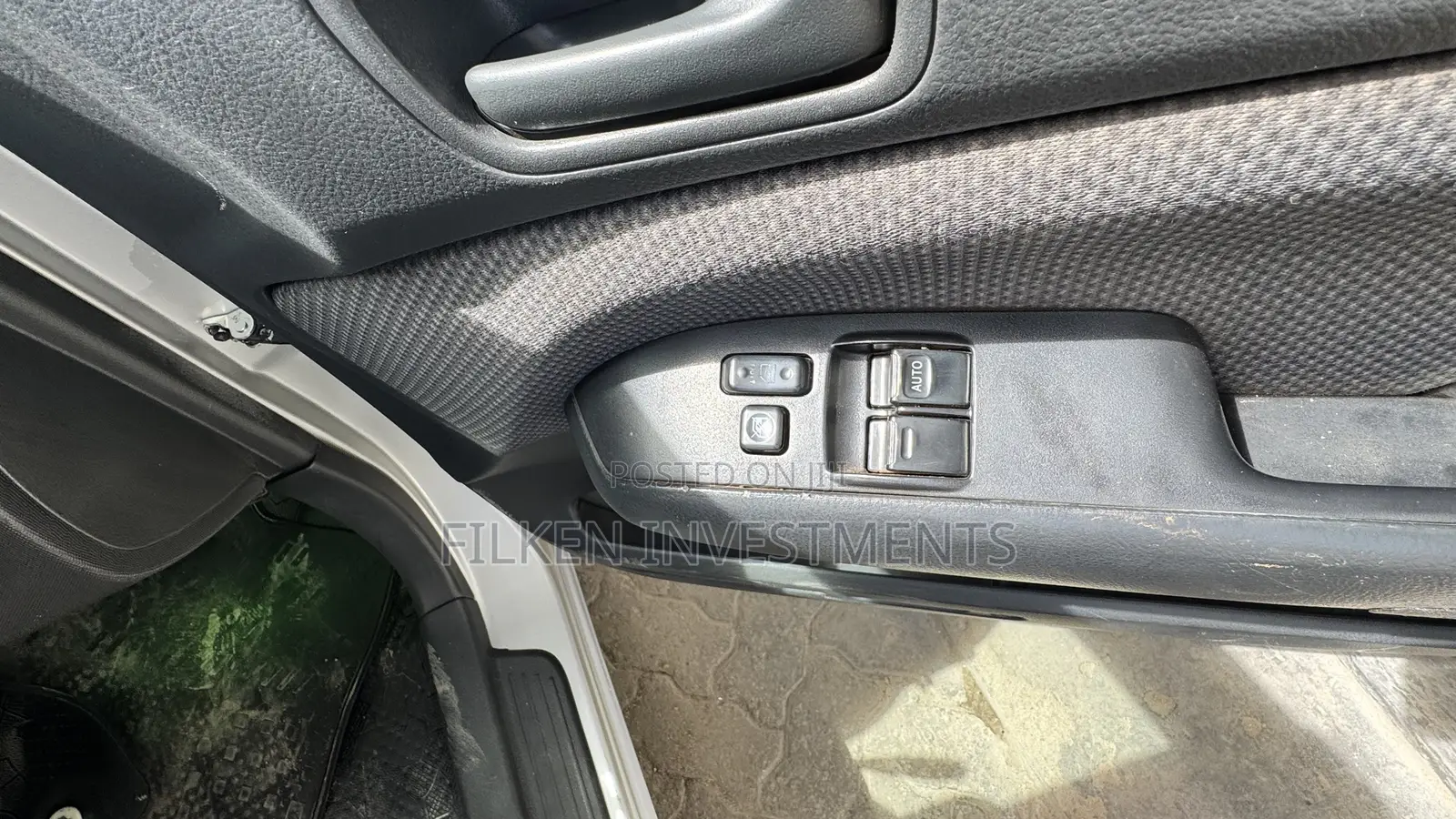 Toyota Succeed 2012 Silver