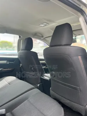Toyota Hilux 2021 Gray