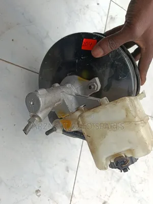 W204 Brake Booster