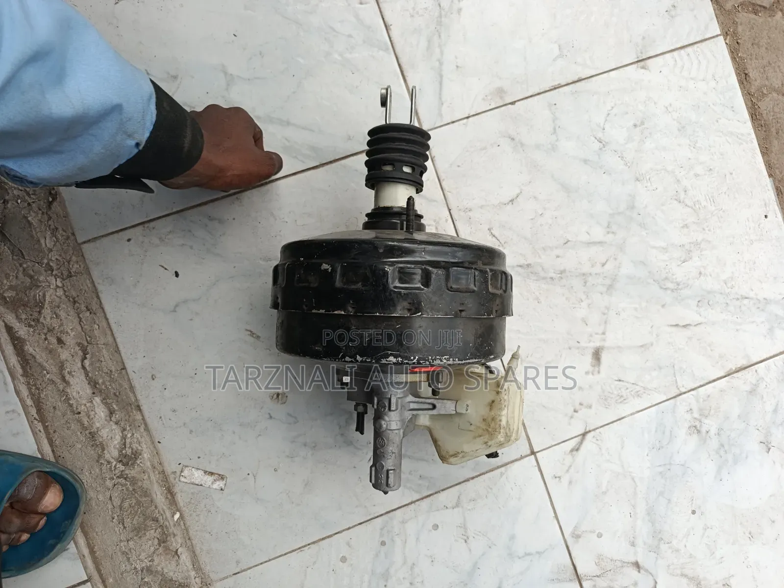 W204 Brake Booster