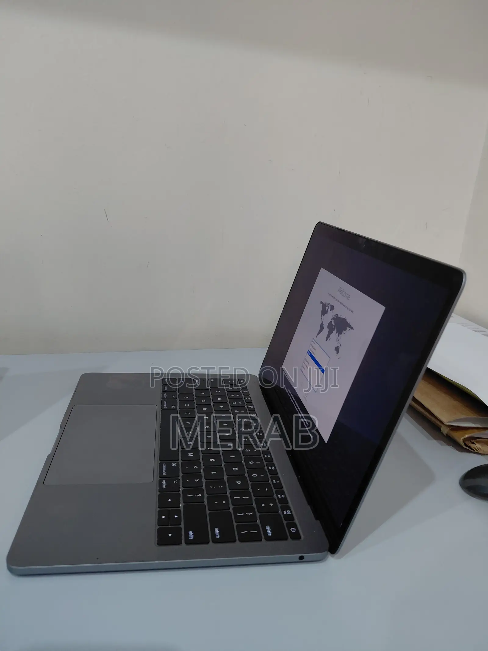 Laptop Apple MacBook Pro 2017 8GB Intel Core i5 SSD 256GB