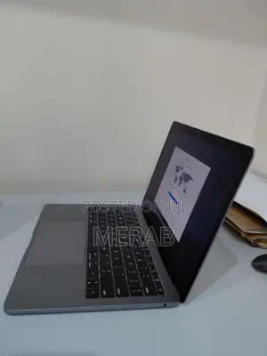 Laptop Apple MacBook Pro 2017 8GB Intel Core i5 SSD 256GB