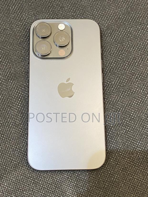Apple iPhone 15 Pro 256 GB Blue - thumbnail 4