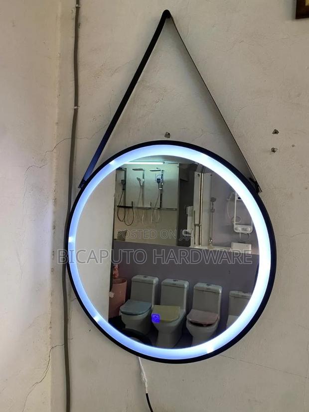 Led Bathroom Mirror - thumbnail 2