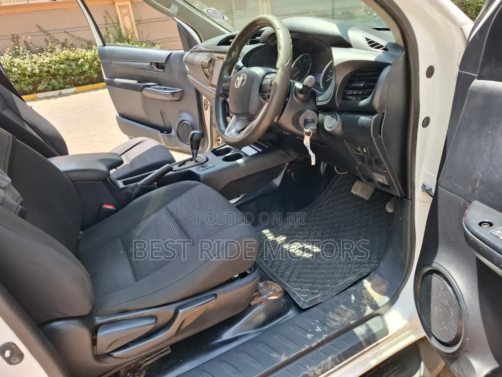 Toyota Hilux Revo Single Cab Deisel 2.8 AWD 2017 White