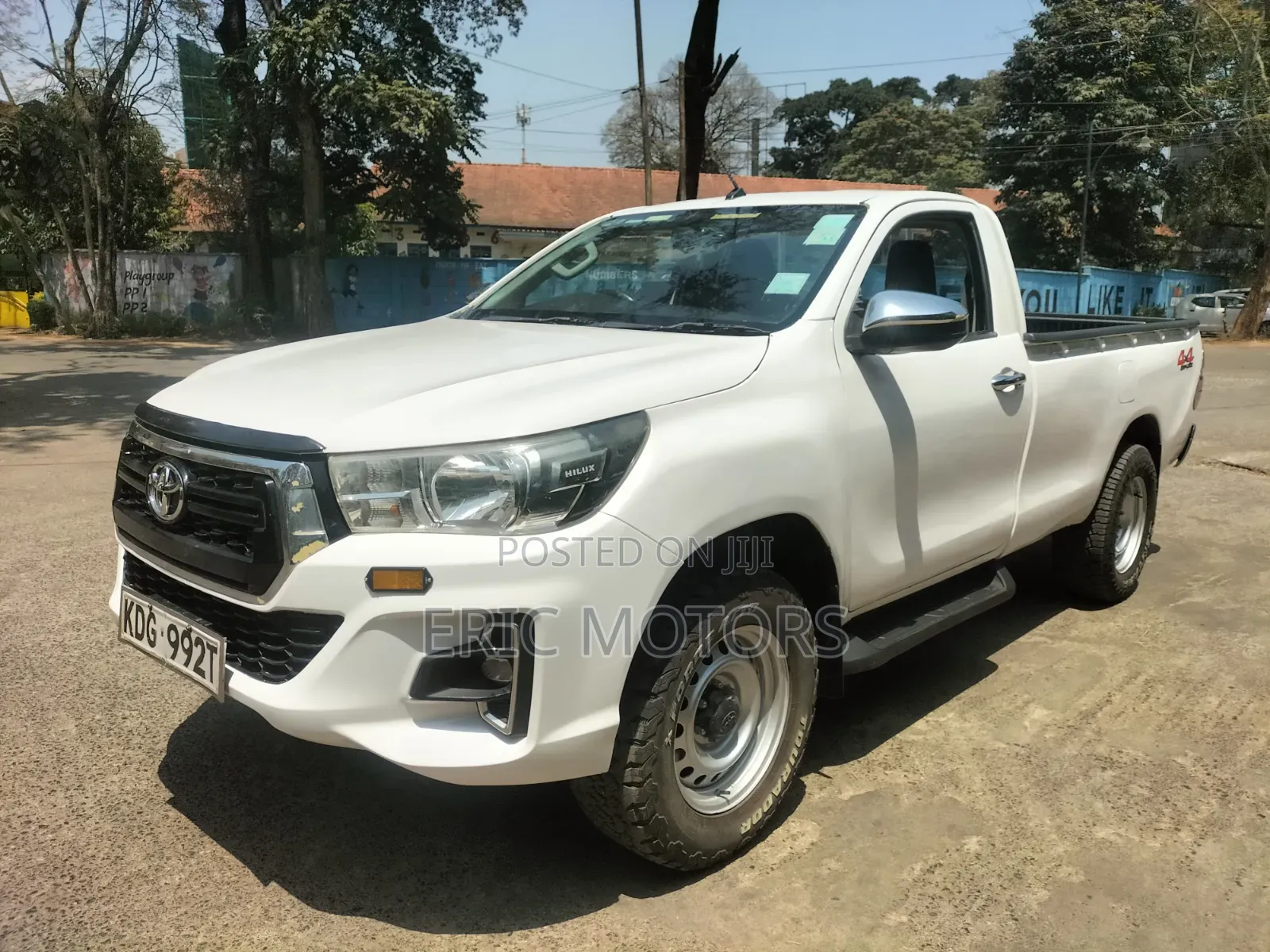 Toyota Hilux 2017 White