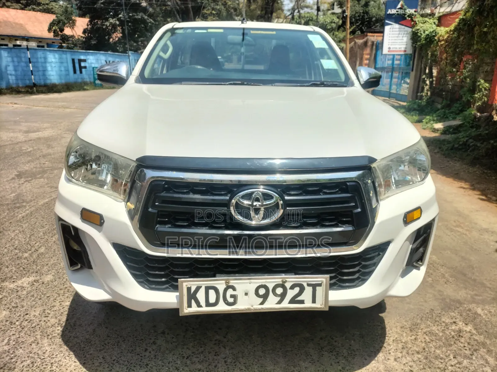 Toyota Hilux 2017 White