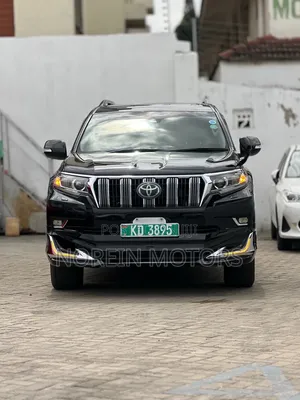 Toyota Land Cruiser Prado 2022 Black