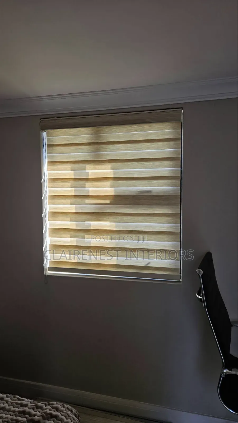 Beige Horizontal Office Window Blinds