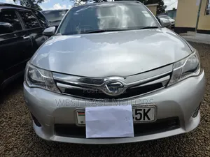 Toyota Corolla Fielder 2013 Silver