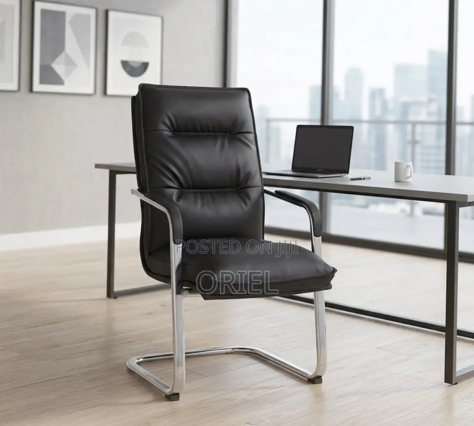 Office Chair : Black Leather Visitor Seating Chair