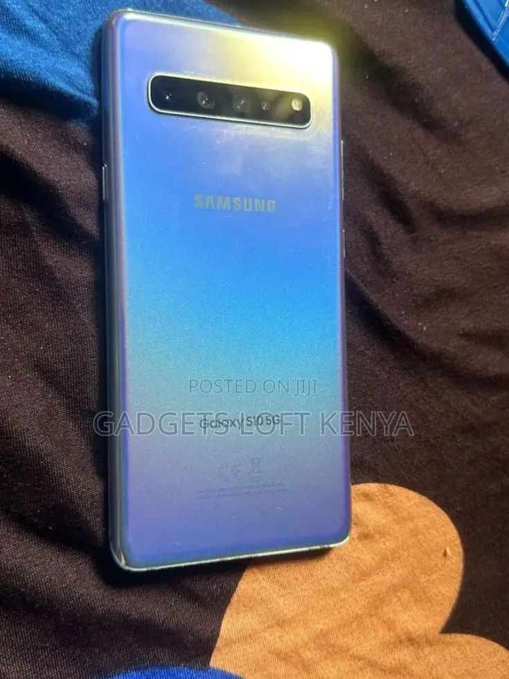 New Samsung Galaxy S10 5G 256 GB Blue