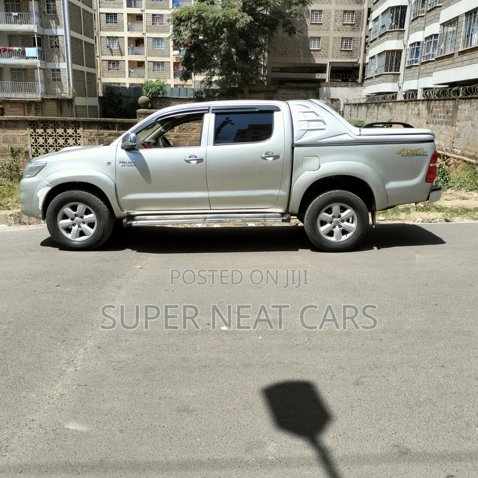 Toyota Hilux 2011 Silver