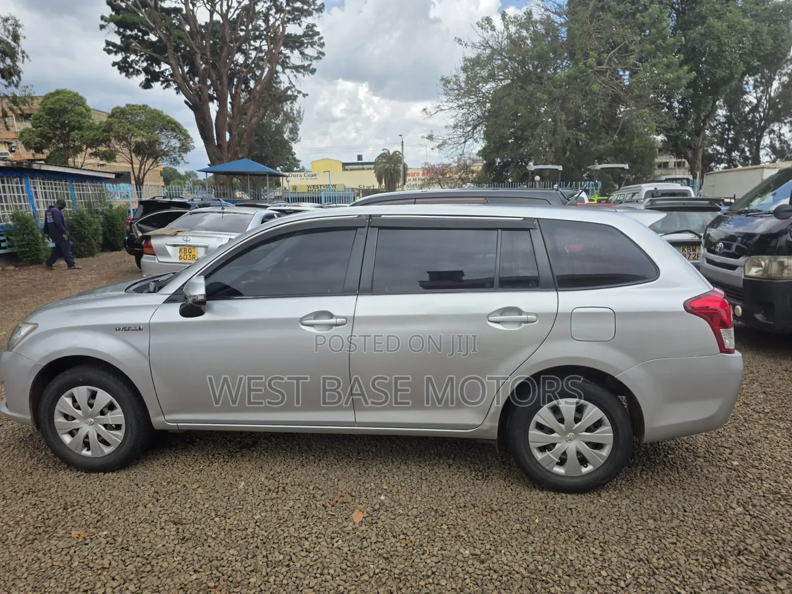 Toyota Corolla Fielder 2013 Silver
