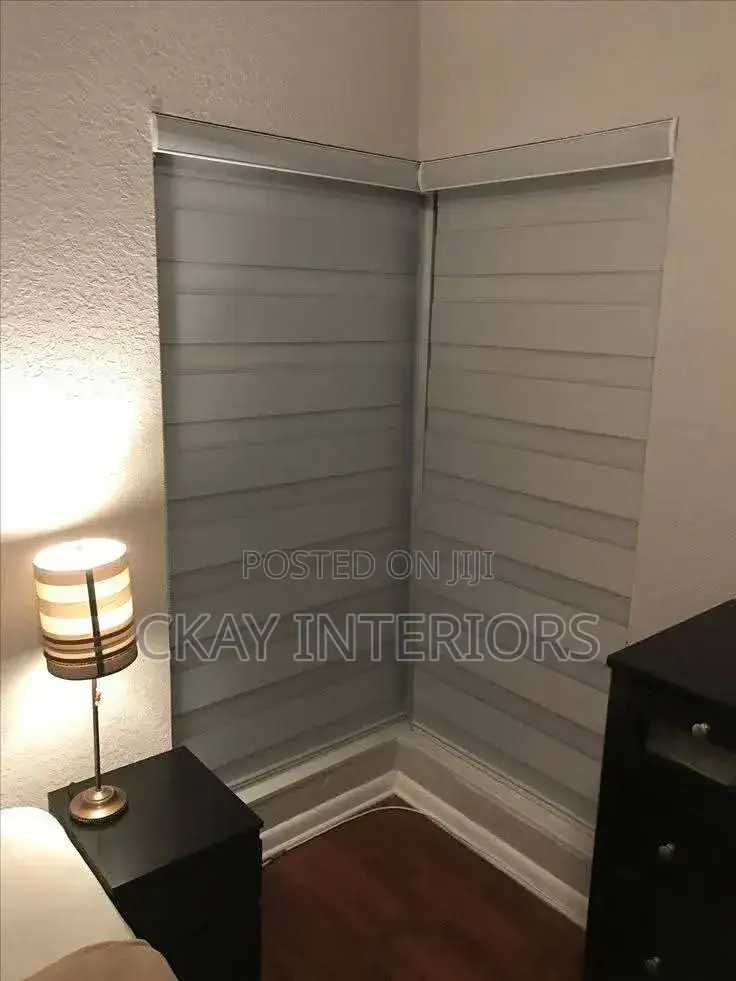 Create a Beautifully Layered Interior With Horizontal Office Blinds