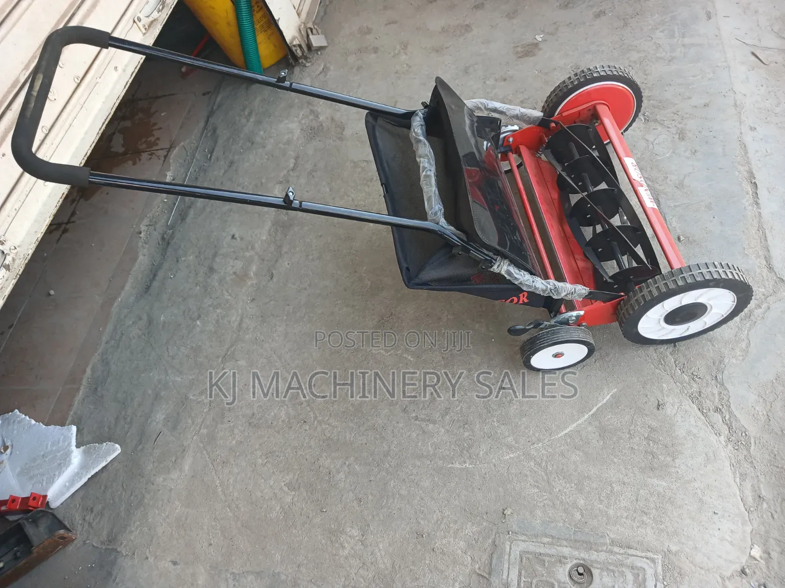 Manual Lawn Mower