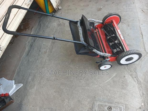 Manual Lawn Mower - thumbnail 2
