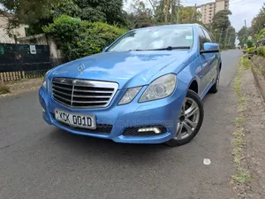 Mercedes-Benz E250 2011 Blue