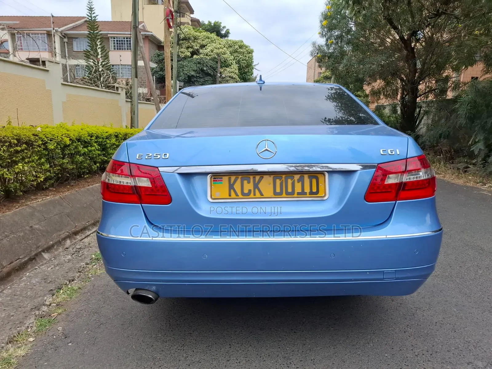Mercedes-Benz E250 2011 Blue