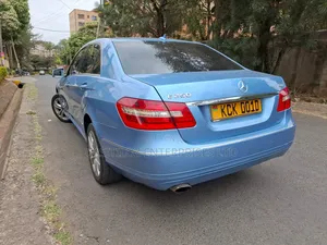 Mercedes-Benz E250 2011 Blue