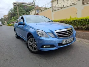 Mercedes-Benz E250 2011 Blue
