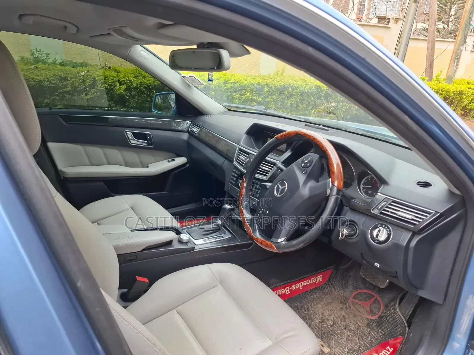 Mercedes-Benz E250 2011 Blue