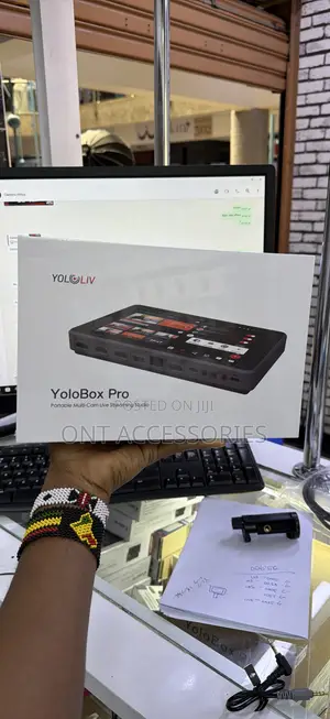 Yolobox Pro