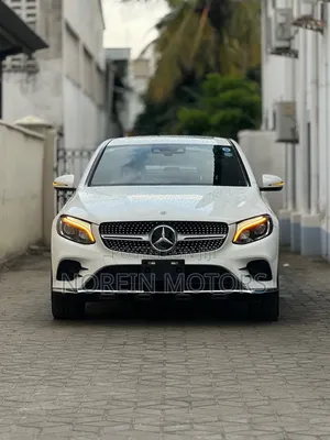 Mercedes-Benz GLC-Class 2019 Teal
