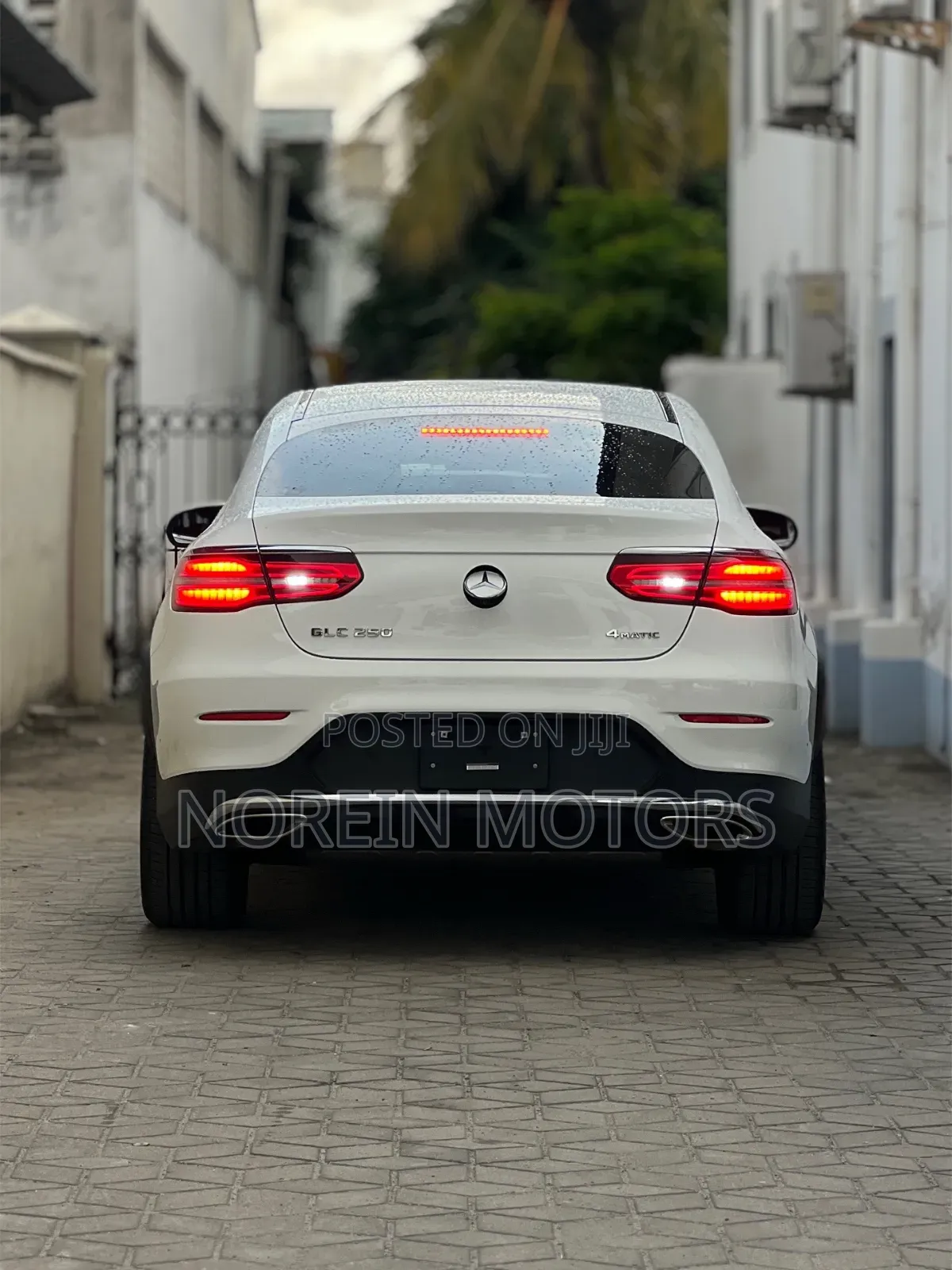 Mercedes-Benz GLC-Class 2019 Teal