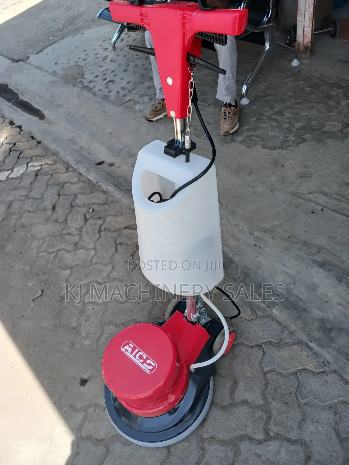 Aico Floor Scrubber