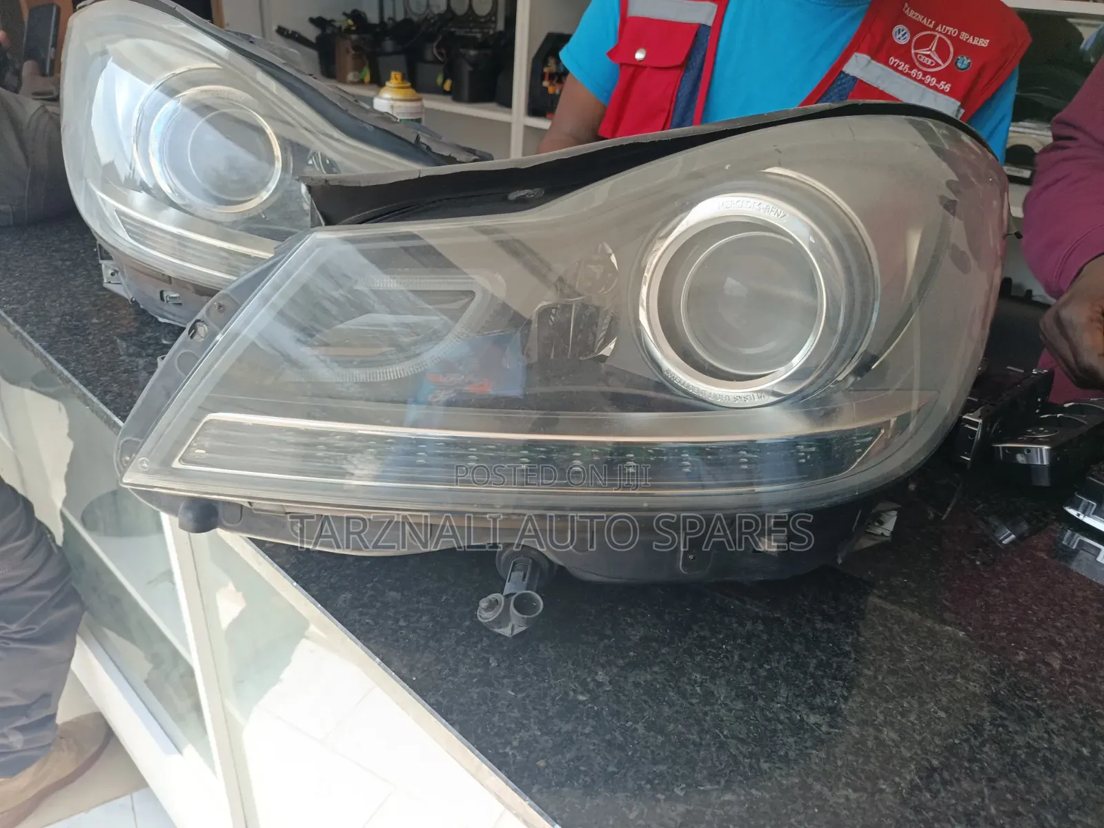 W204 Headlights