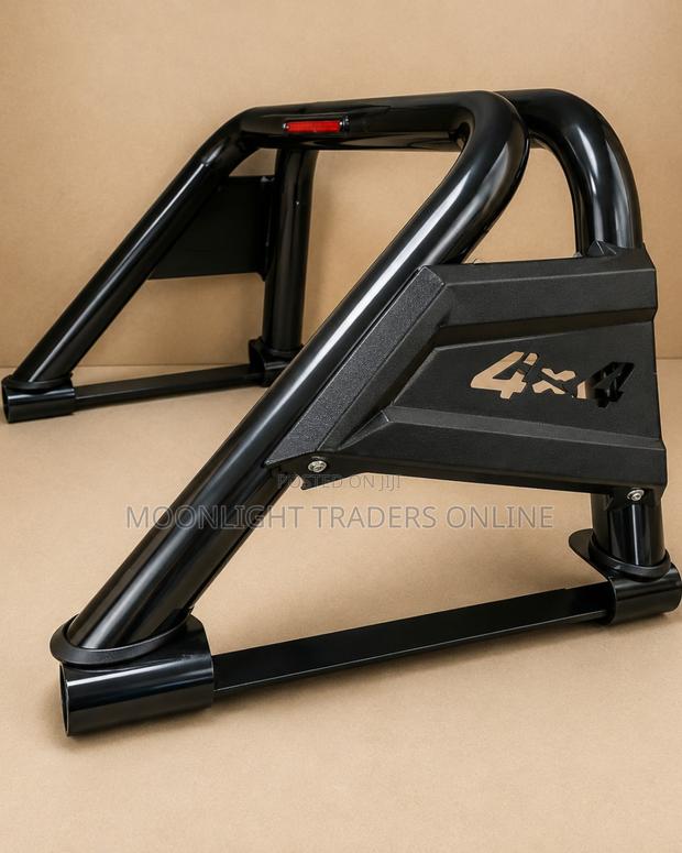 Glossy Black 4X4 Roll Bar - main view