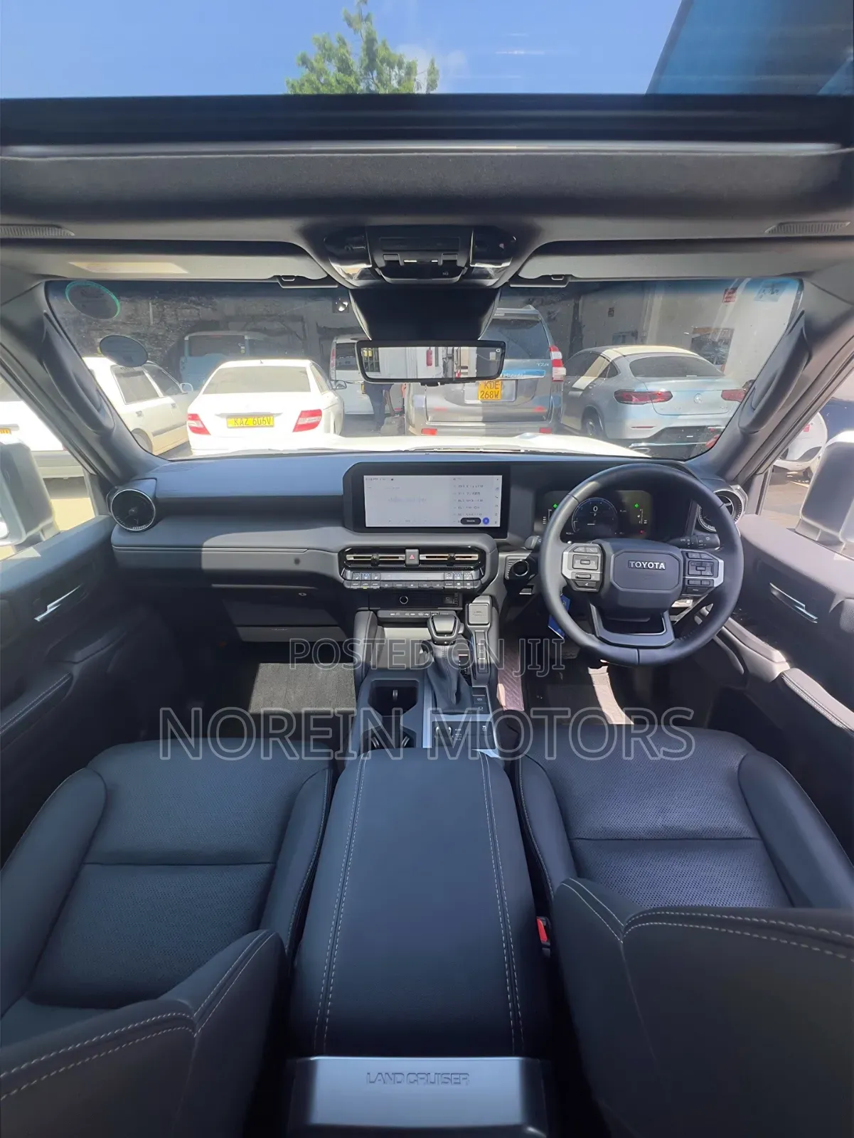 Toyota Land Cruiser Prado 2023 White